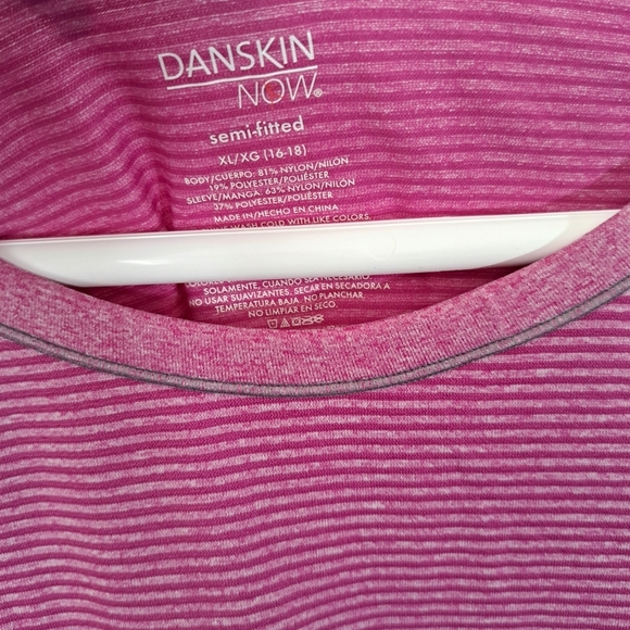 NWOT lot of 3 Danskin active shirts XL - Picture 4 of 6